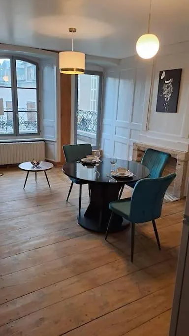 Appartement Chez Germaine à Murat   Murat (Cantal)